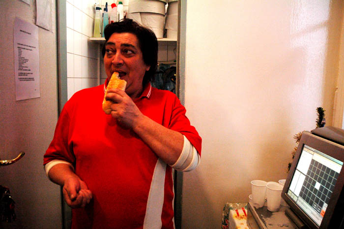 Zaměstnaná II (hajzlbaba Mecdonalds)