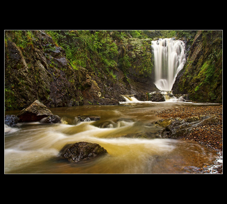 ~ Piroa Falls ~