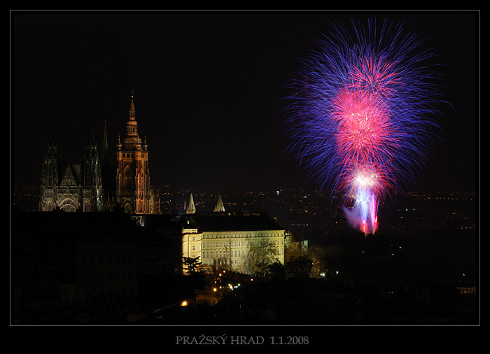 Ohňostroj nad Pražským hradem