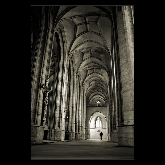 Klid kostelních stínů