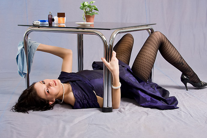 Úklid pod stolem III.