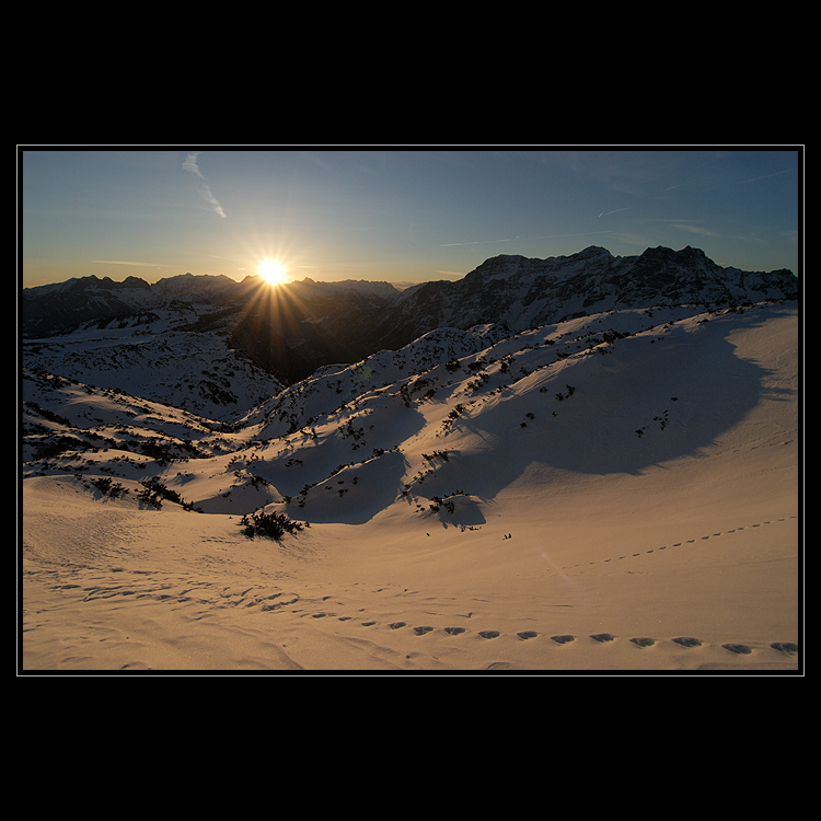 Prvni paprsky nad Steinplatte ...