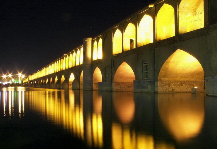 Si-o-se Pol bridge