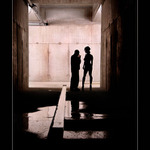 ...cigárko v průchodu...