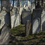 Velevážení zesnulí....