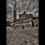 Náměstí, kde závodí koně