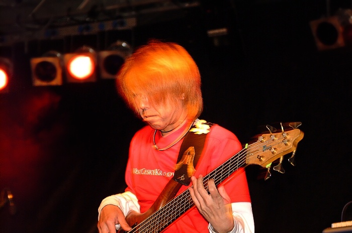 bass