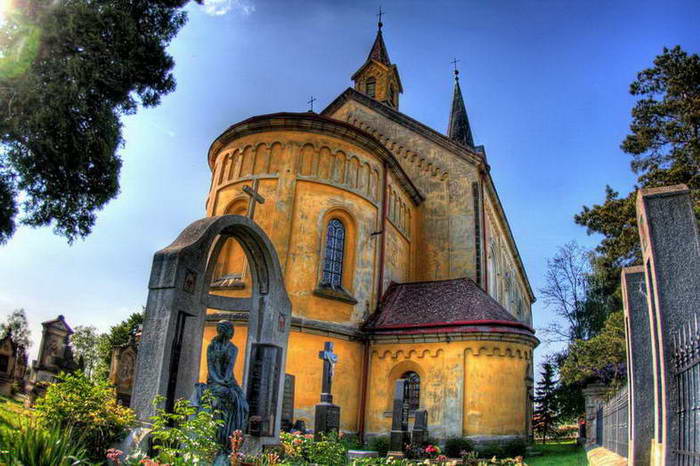 Kostel Veleliby - trocha HDR II.