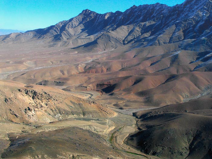 Piesok, hlina a sneh