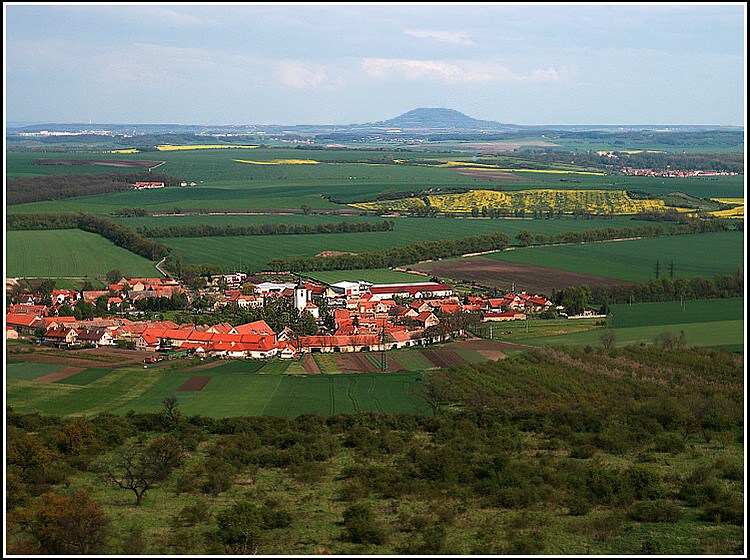 Mezi Řípem a Házmburkem