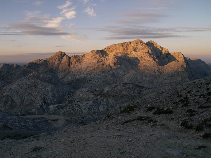 ráno jako vymetený