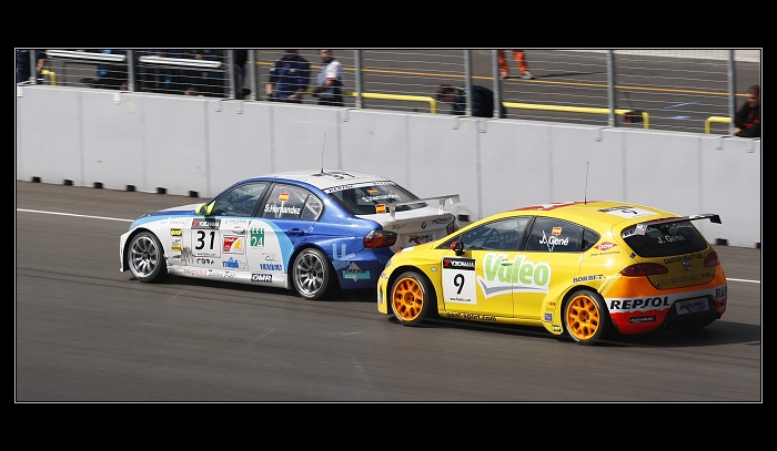 dýchám ti na záda