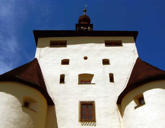 na kopci