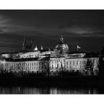 Noční stověžatá