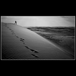 Fotofraf v dunách BW