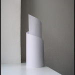 papírová věž, věř