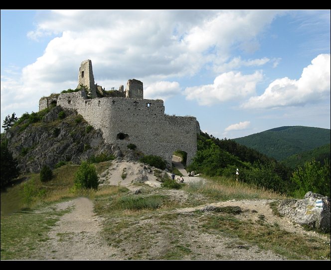 Čachtice III.