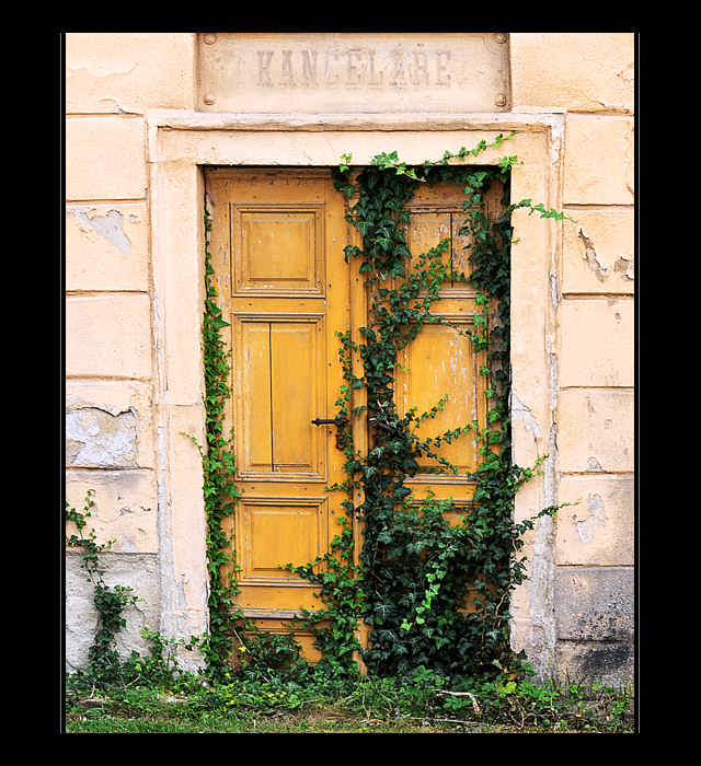 konec úředního šimla