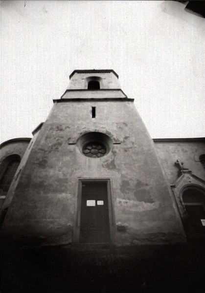 Hřbitovní kostel pinhole