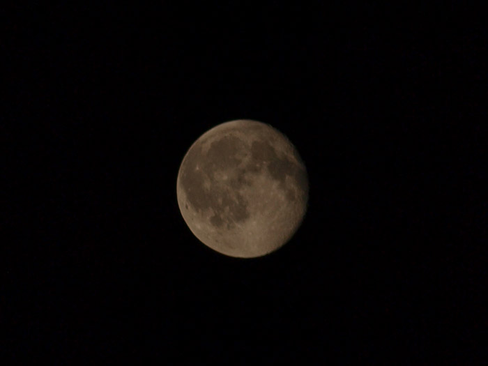 Měsíc
