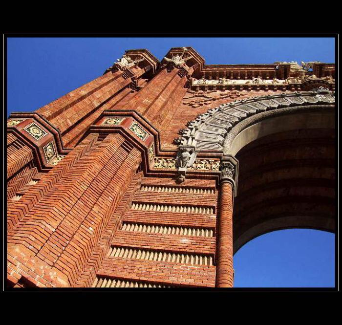 Pod víťazným oblúkom