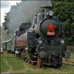 Na druhou kolej přijíždí...