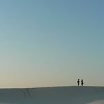 Mužeš mi říct jak se odsud dostaneme?