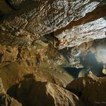 Pod Plešiveckou planinou  - jeskyně Hučící vyvěračka.