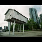 Chaloupko...k budoucnosti zády