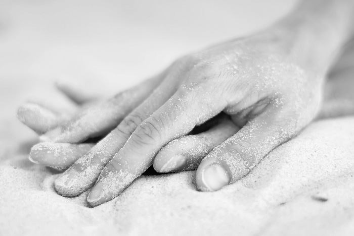 ... dotyky IV - pohladenia ...