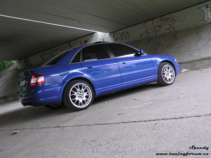 Audi S4 - má první fotka na photopostu...