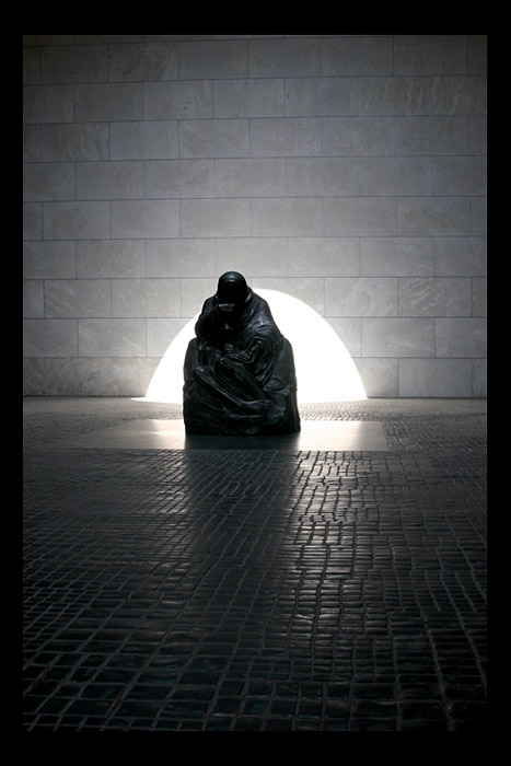 NEUE WACHE