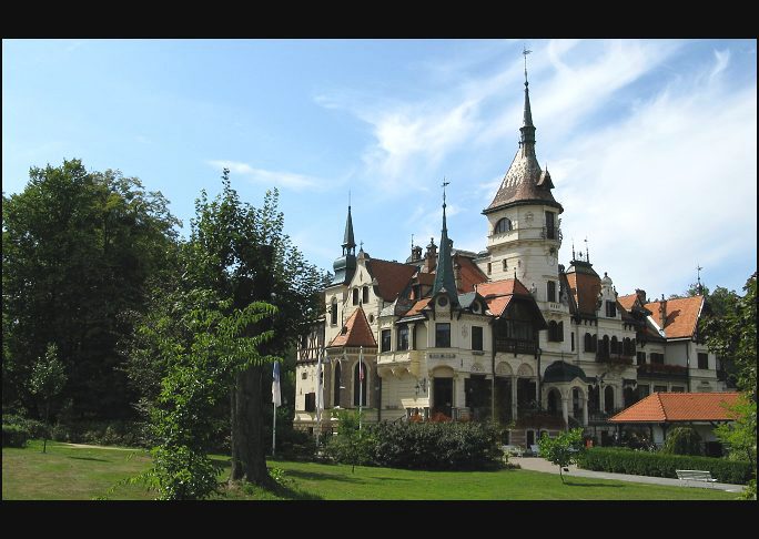 ...zámok Lešná...