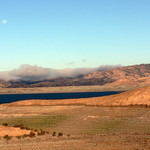 Vodní nádrž poblíž Salinas, kalifornie