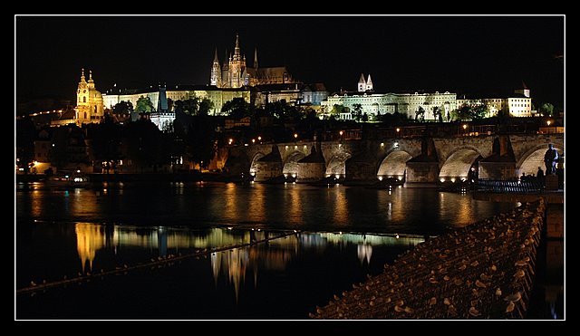 Hrad, most a hromada racku