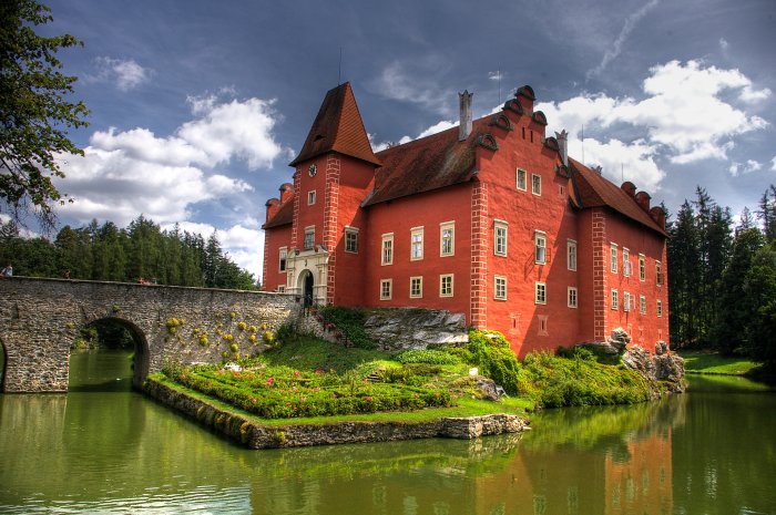 Červená Lhota