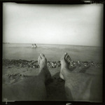 Já na pláži, holky ve vodě,,,