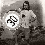 ... hrdý třicátník ...