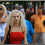 Světélko v davu ulice