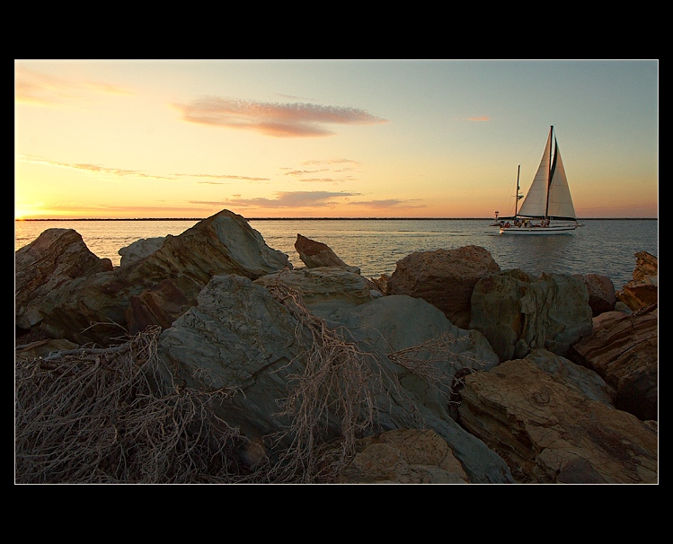 Večer za přístavní hrází