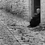 stará žena z pevnosti