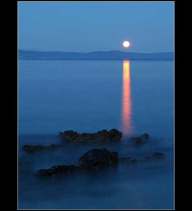 ve svitu luny