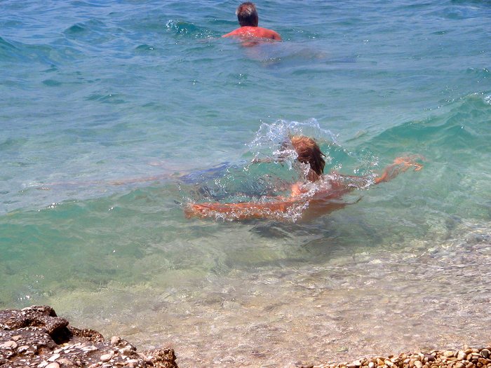 Wave in face