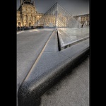 Louvre b