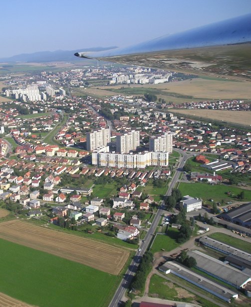 "Mesto pod kridlom.."