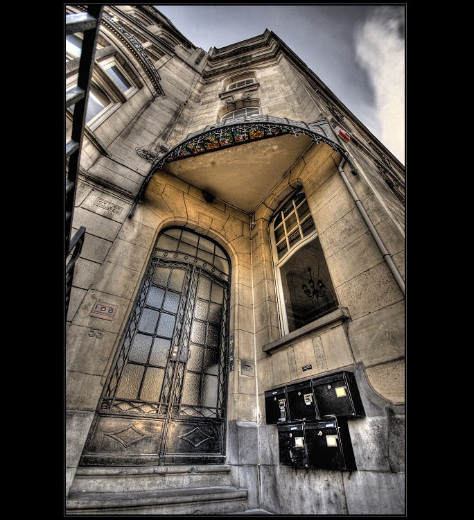 Dům se secesní stříškou