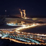 výbuch sopky a tečúca láva