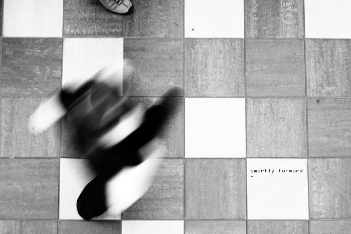 smartly forward