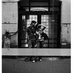 Someone pls call 911