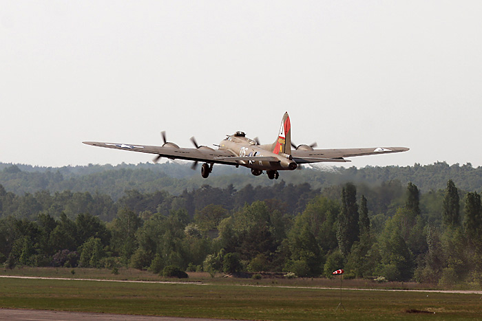 B 17